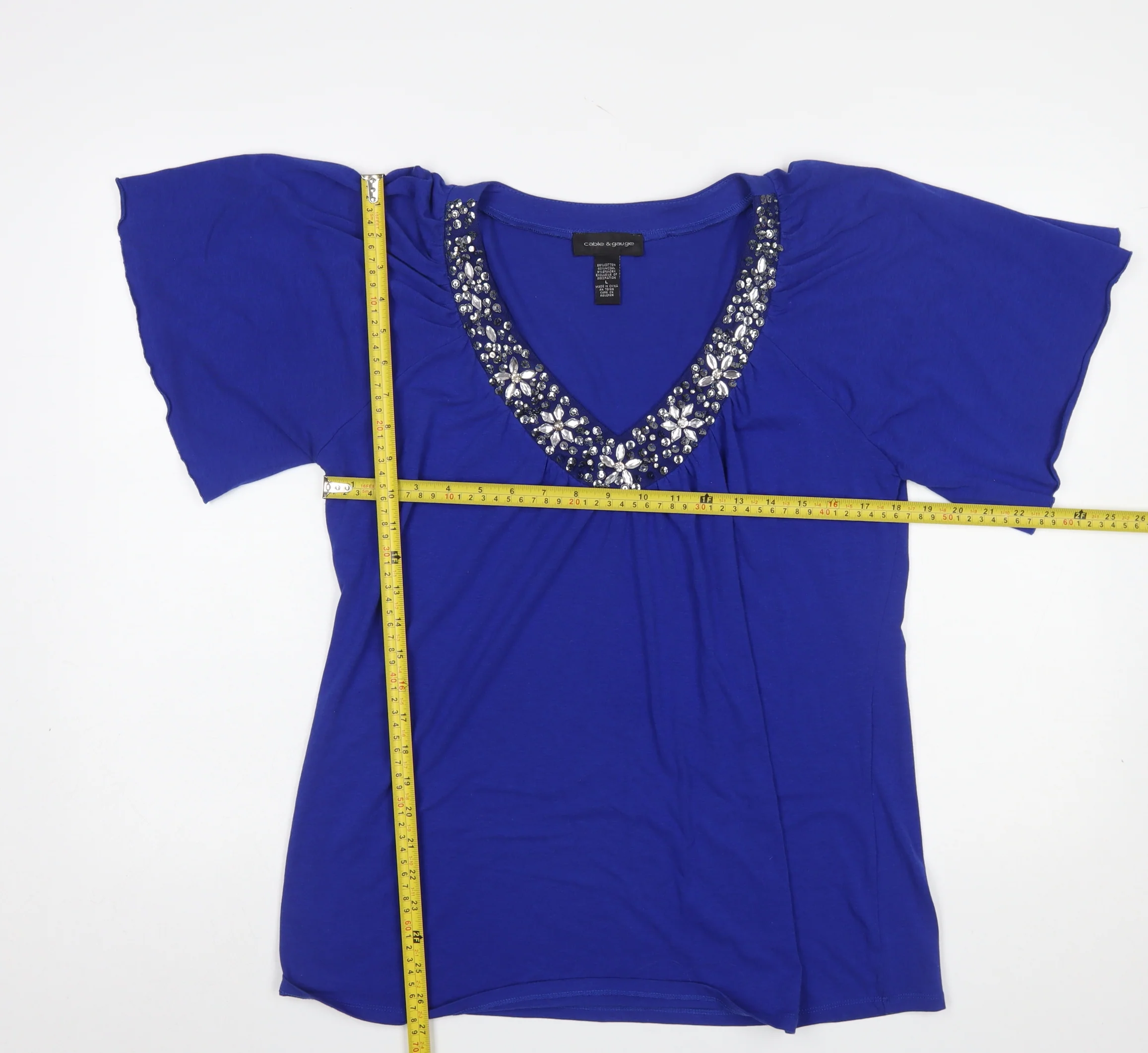 Cable & Gauge Women's Blue Beaded V-Neck Short Sleeve Top Size L - Image 2