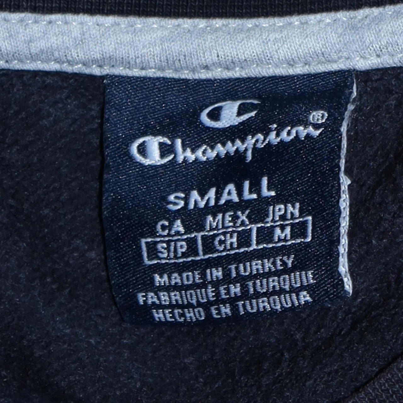 Champion Men's Black Small Pullover Crew Neck Logo Sweatshirt - Image 6