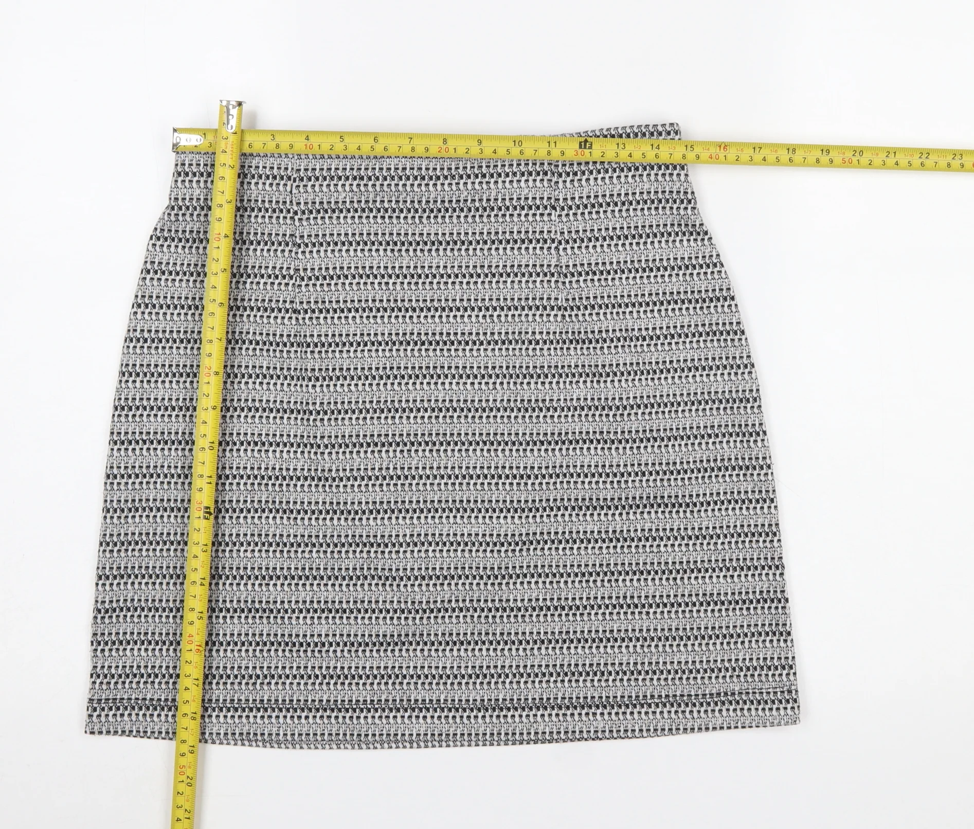 F&F Women’s Grey Tweed Pencil Skirt Size 12 Knee Length Workwear - Image 2