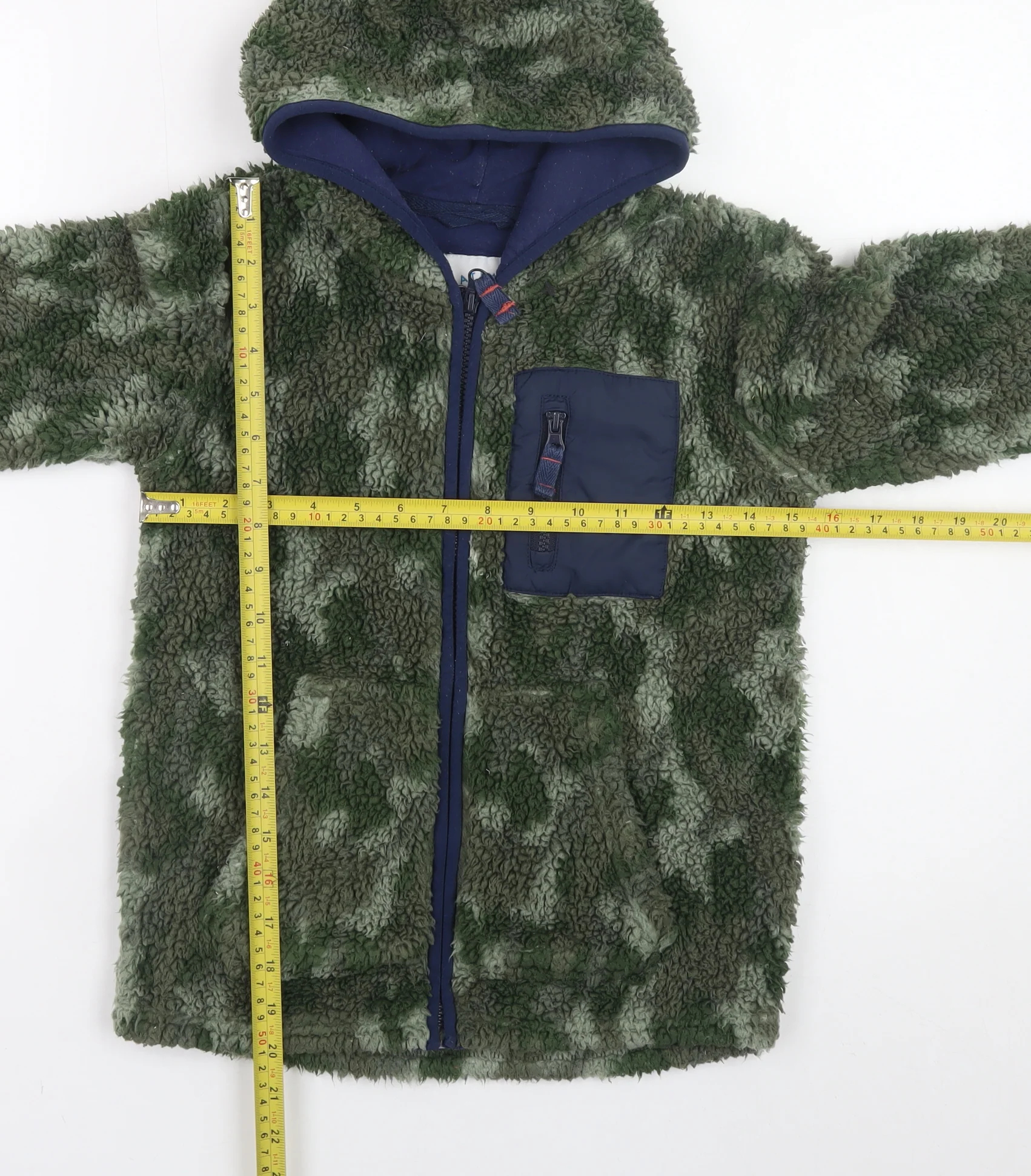 FatFace Boys Green Camouflage Fleece Full Zip Hoodie 8-9 Years - Image 2