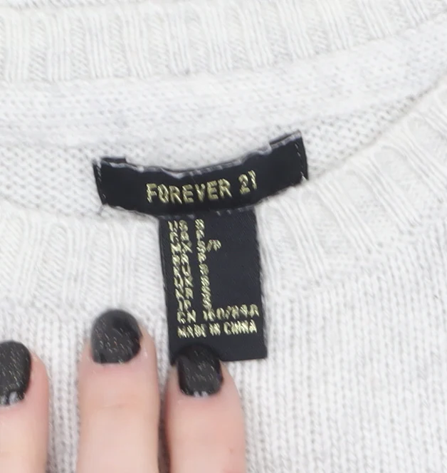 Forever 21 Women’s Grey Penguin Christmas Jumper Size S - Image 5
