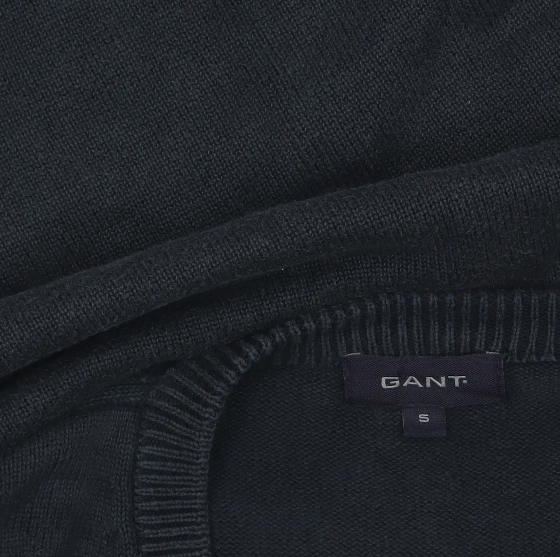 GANT Men's Black Cotton V-Neck Pullover Jumper Size S - Image 5
