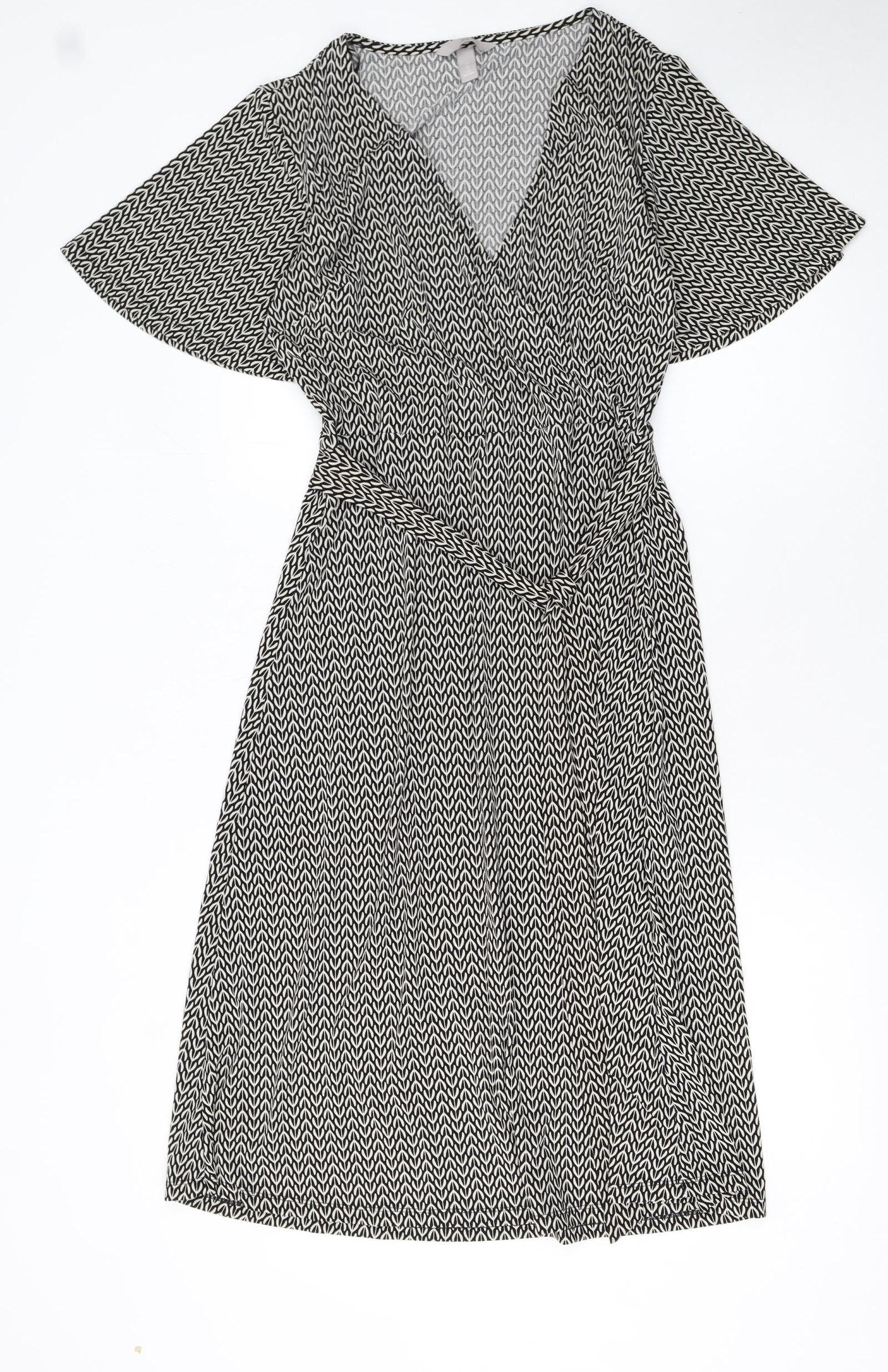 H&M Women Black Wrap Dress S Geometric Short Sleeve V-Neck Workwear