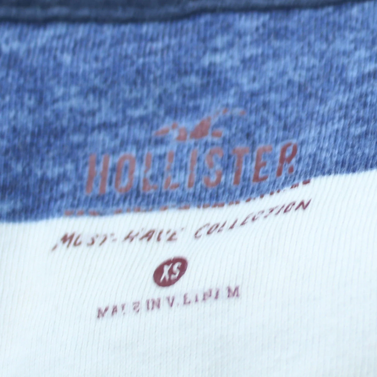 Hollister Men's Blue & White Striped Crew Neck T-Shirt XS - Image 5