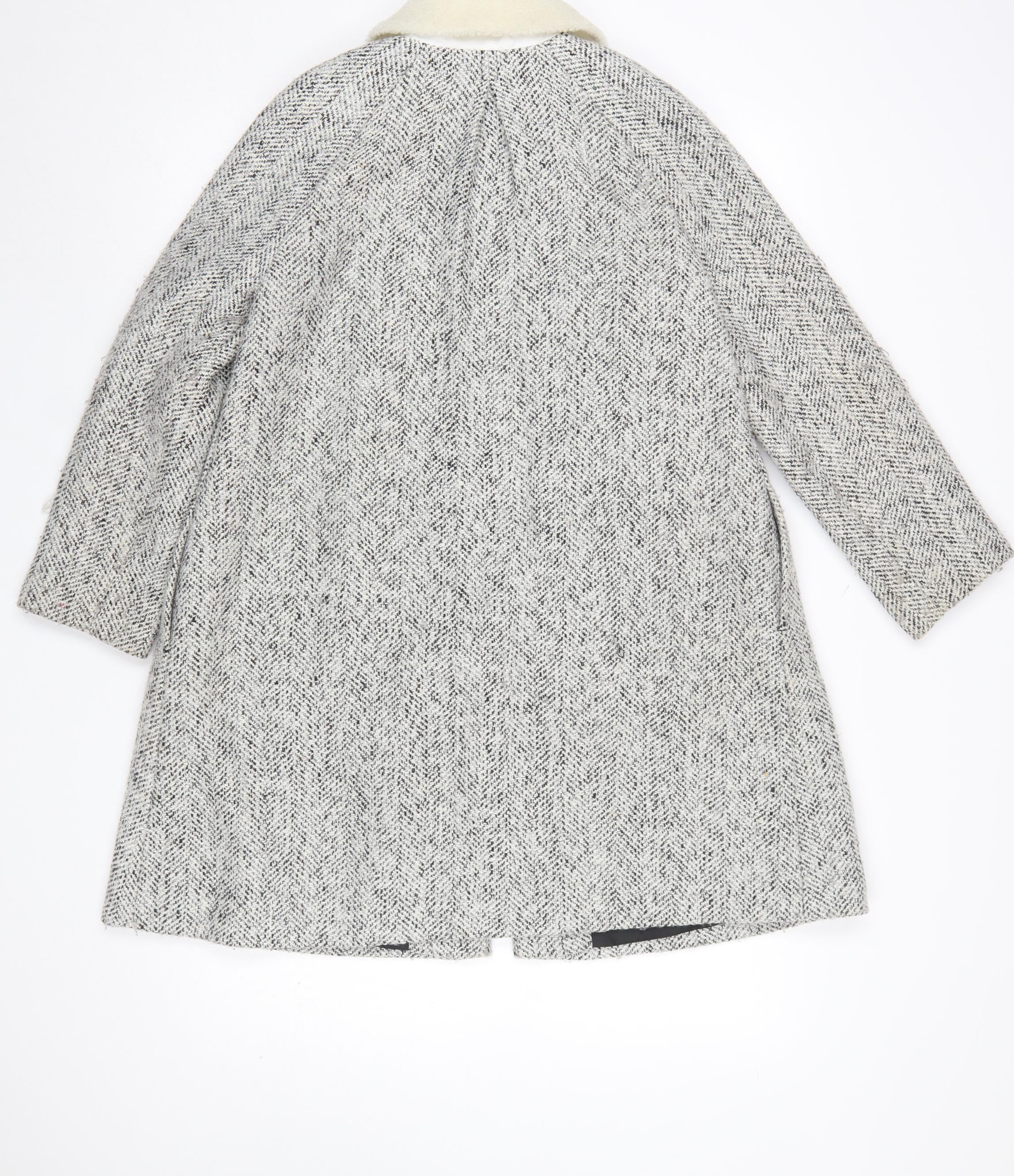John Lewis Girls Grey Tweed Mid-Length Coat Age 11 Fur Collar Buttoned - Image 3