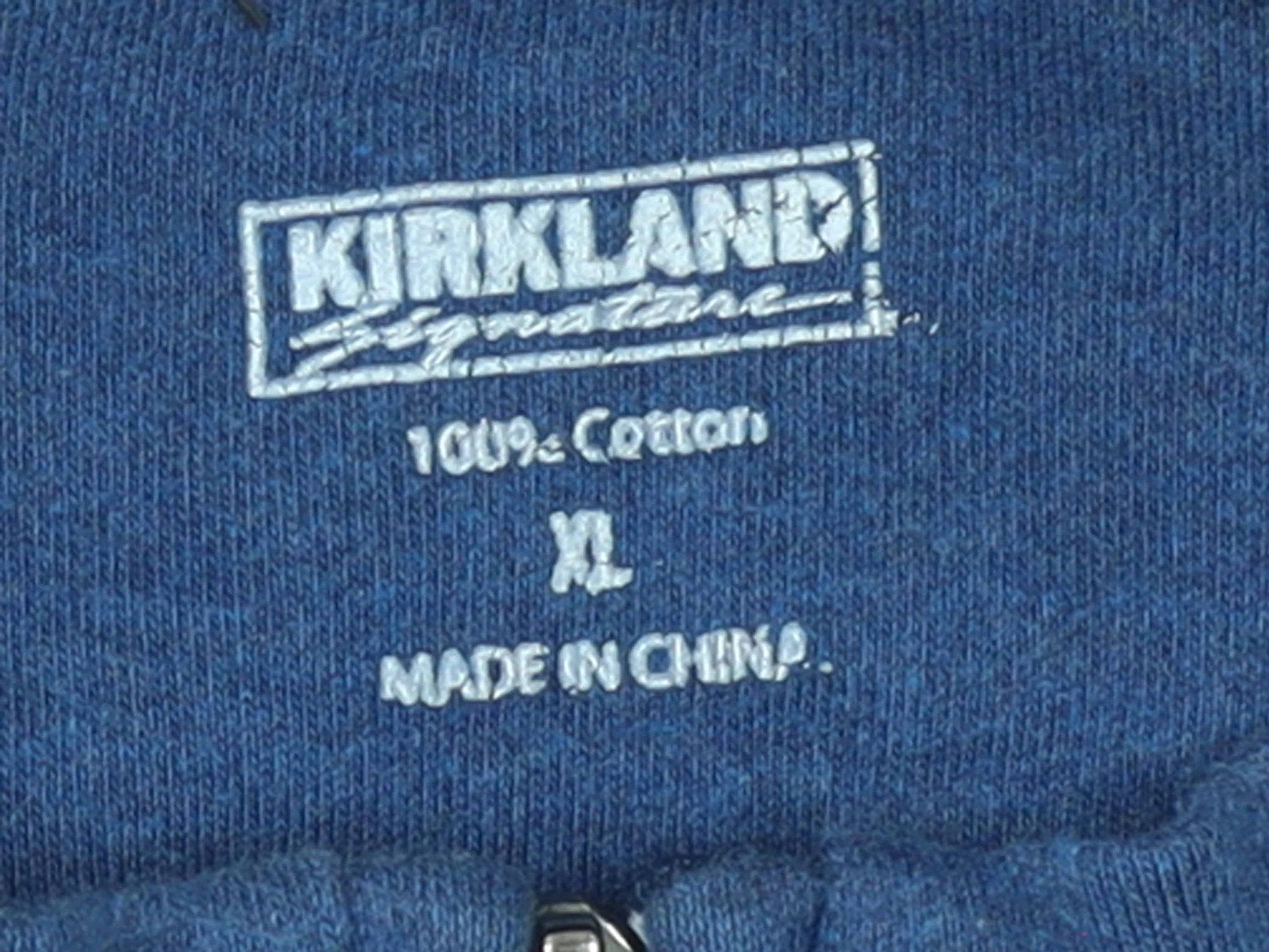 Kirkland Signature Men's Blue XL Cotton 1/2 Zip Sweatshirt - Image 4