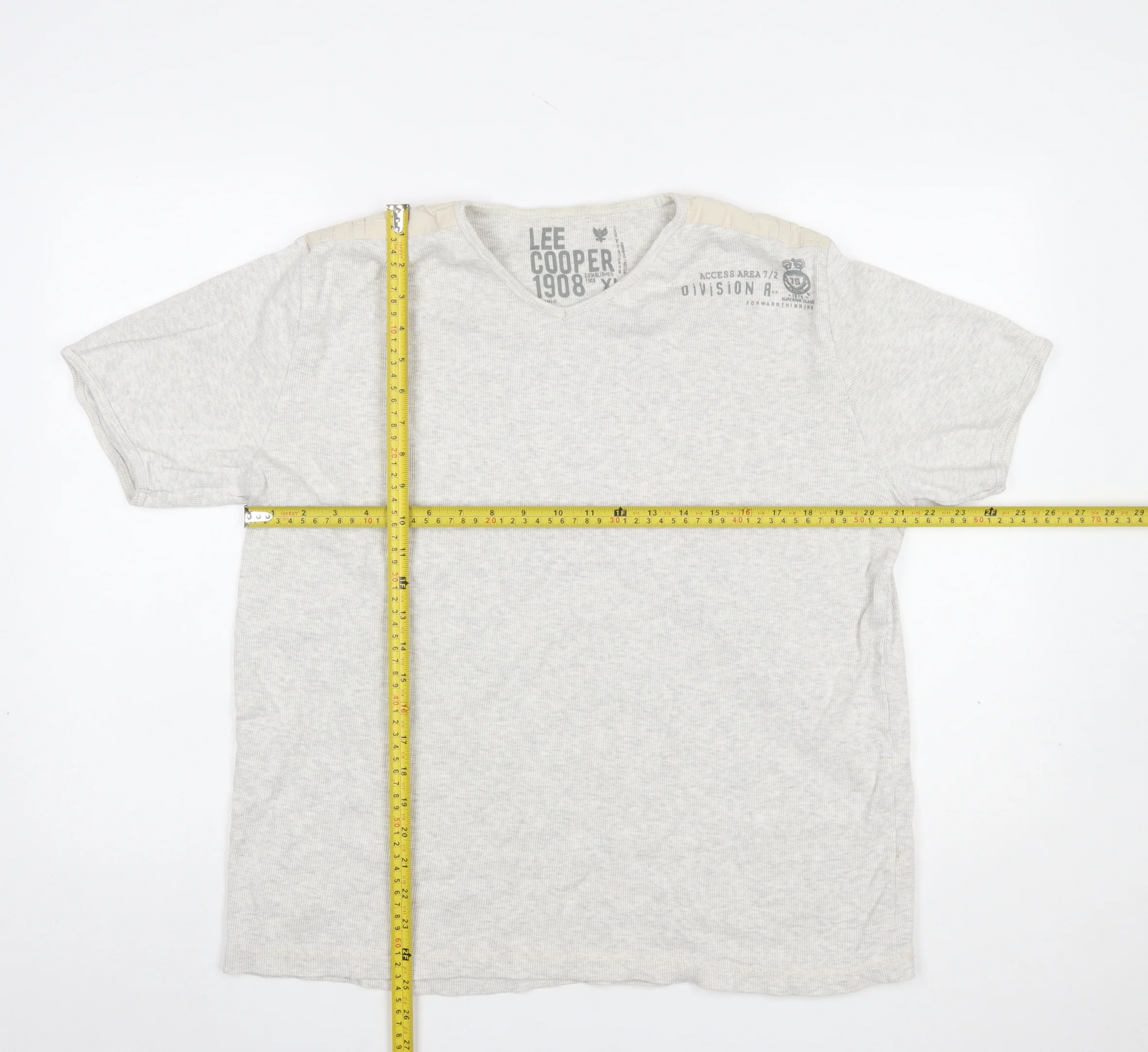 Lee Cooper Men's Grey Short Sleeve V-Neck T-Shirt XL Cotton Blend - Image 2