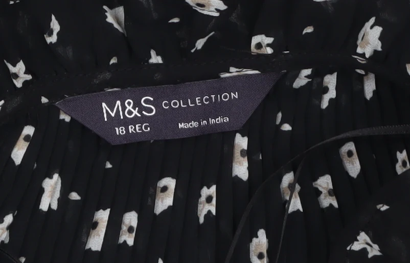 Marks and Spencer Women’s Black Floral Shift Dress Size 18 Regular - Image 5