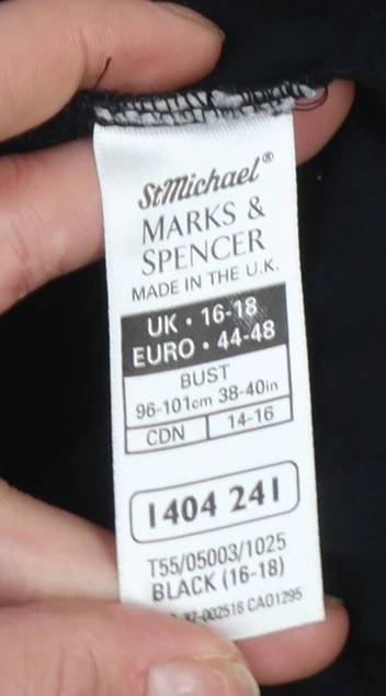 Marks and Spencer Women’s Black Long Sleeve Button-Up Shirt Size 16-18 - Image 4