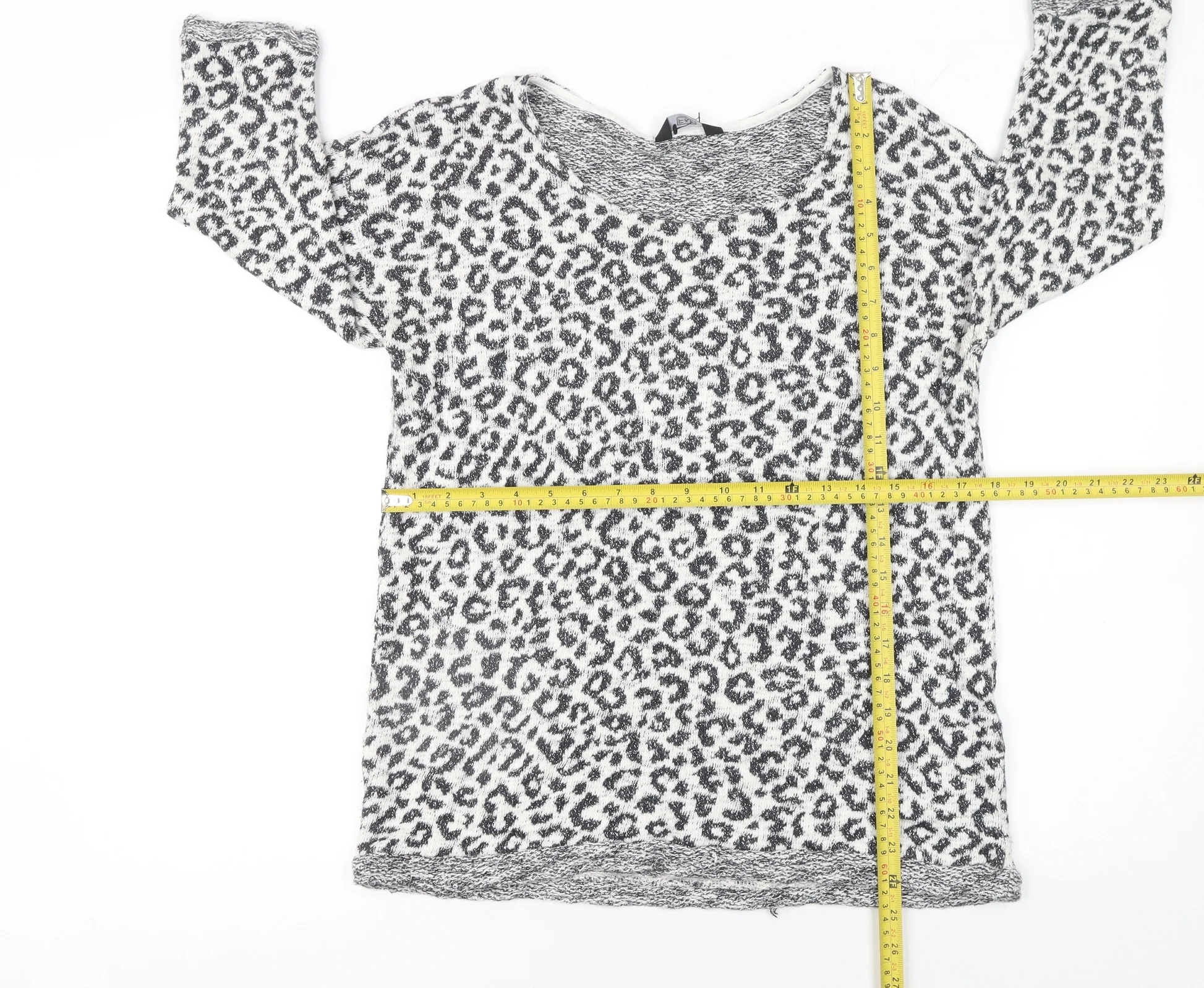 Marks and Spencer Women’s Grey Leopard Knit Jumper Size 12 - Image 2