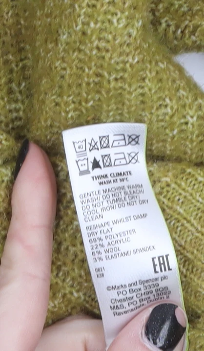Marks and Spencer Women's Green V-Neck Knit Jumper Size 14 - Image 4