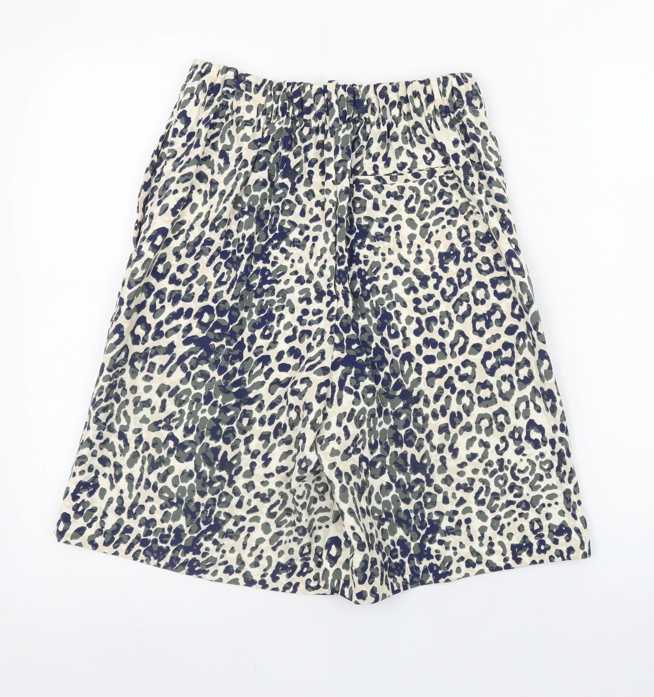Marks and Spencer Womens Multicoloured Leopard Print Chino Shorts Size 6 - Image 3