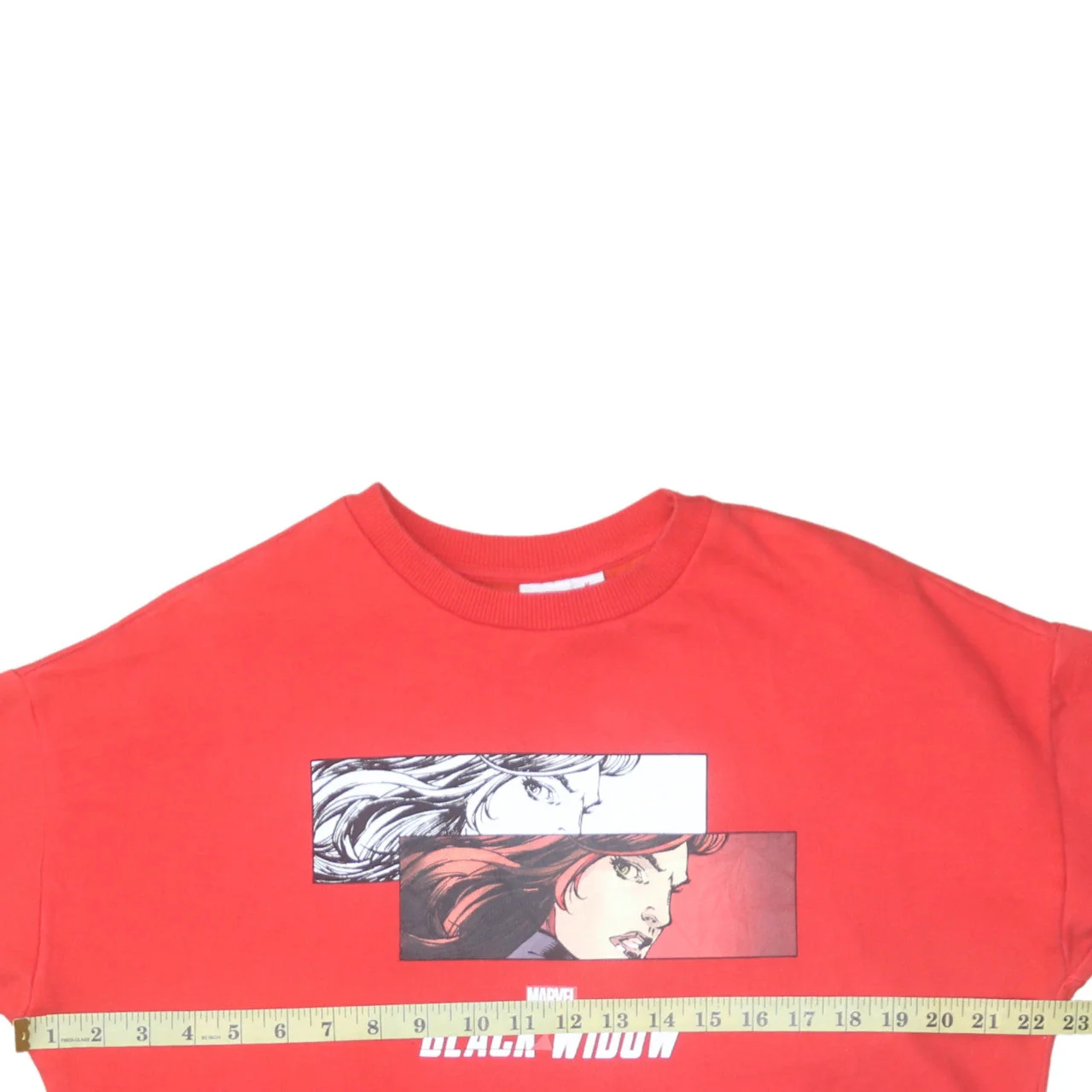 Marvel Black Widow Red Pullover Sweatshirt Women M 12/14 Graphic Crew Neck - Image 3