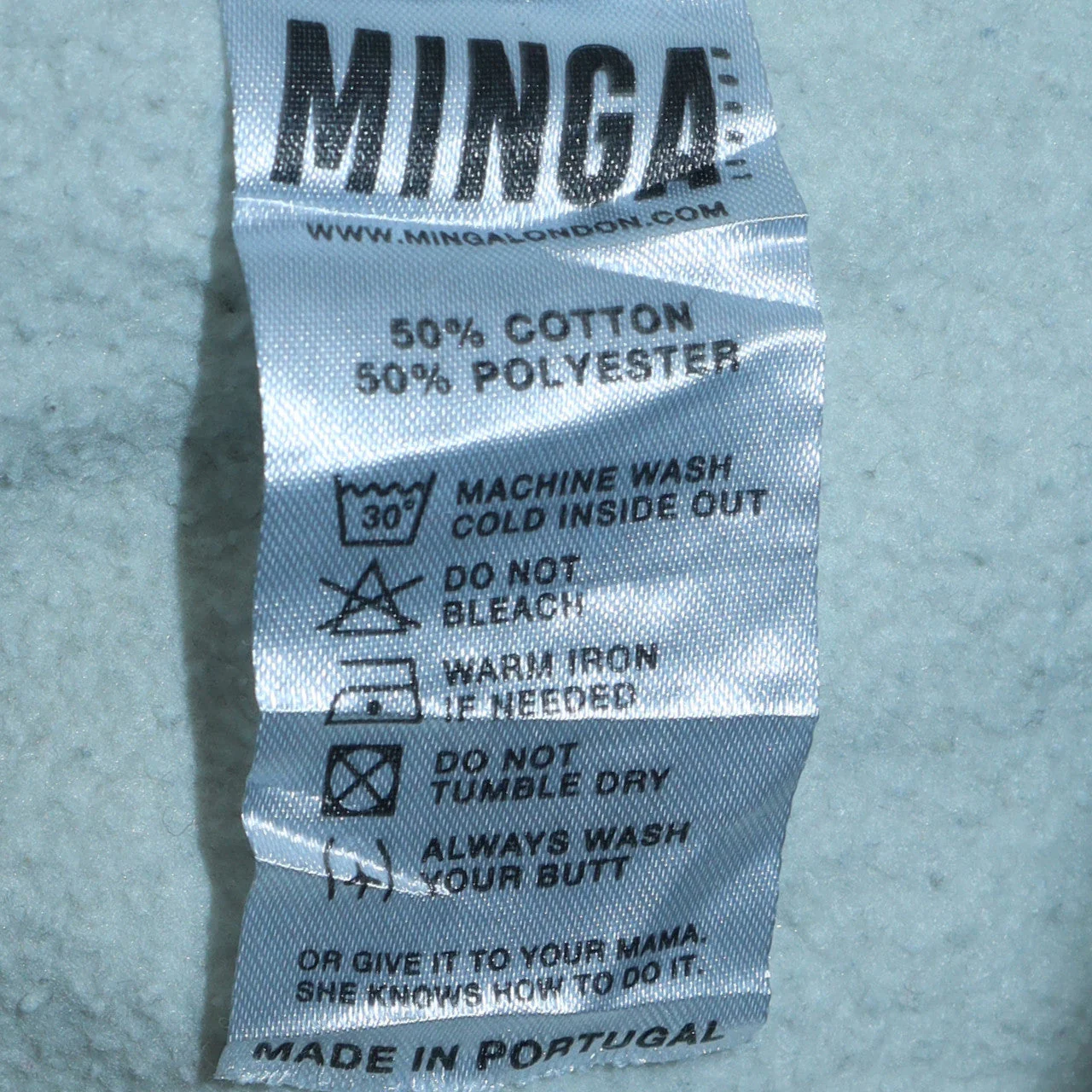 Minga London Unisex White Camp Firewood 1981 Graphic Sweatshirt S - Image 6