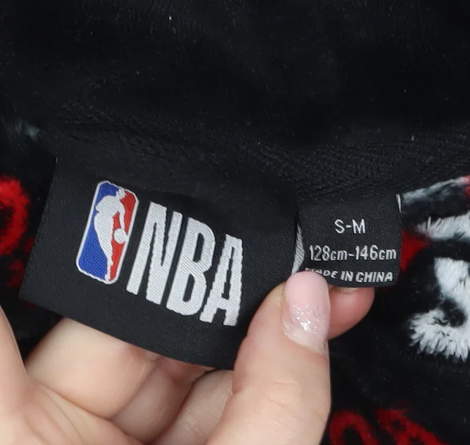 NBA Boys Black Chicago Bulls Fleece Hooded Robe S Lightweight Lounge Wear - Image 5