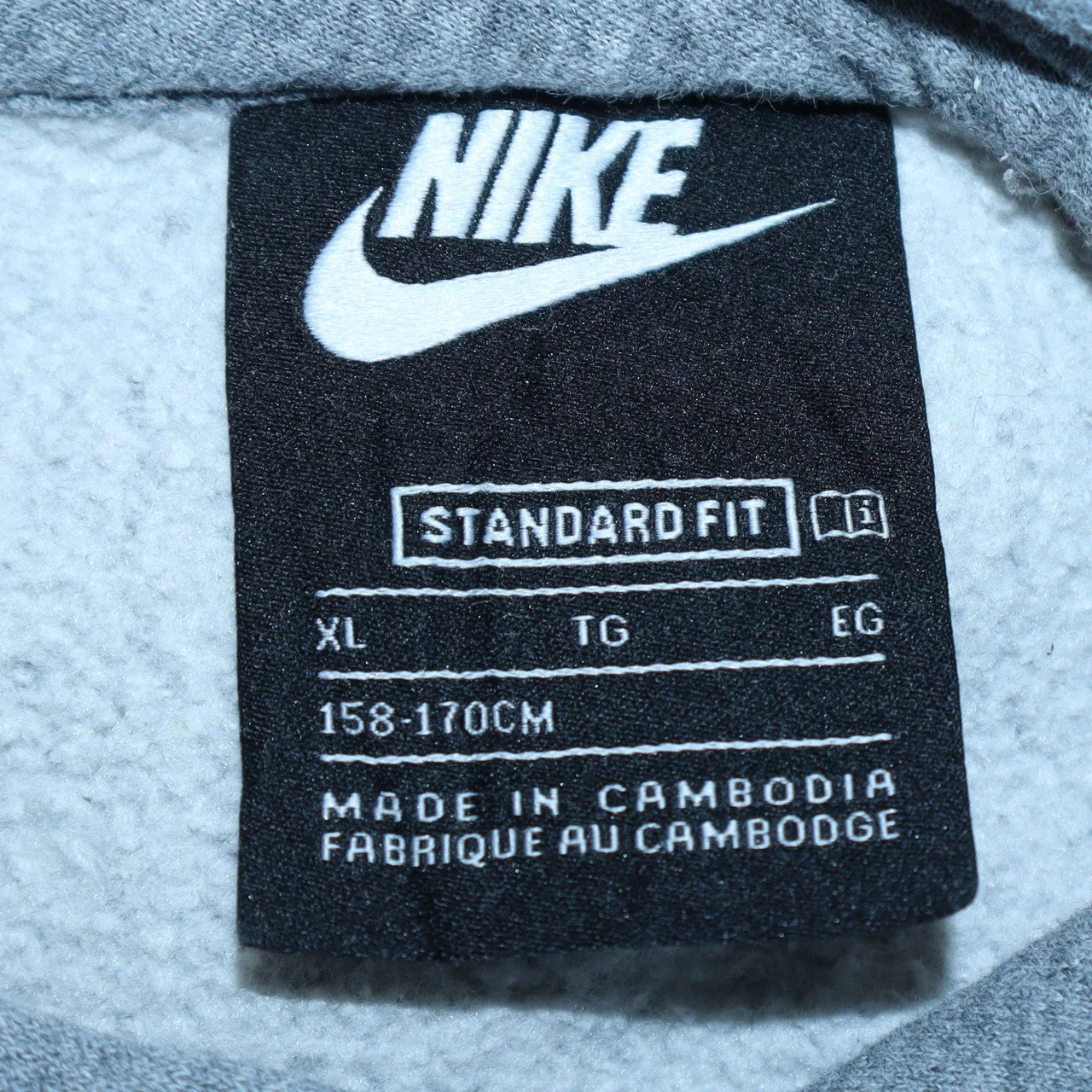Nike Boys Grey Pullover Hoodie XL Fleece Standard Fit Sweatshirt - Image 5