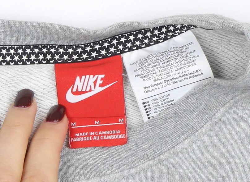 Nike Men’s Grey Graphic Sweatshirt M Pullover Long Sleeve - Image 4