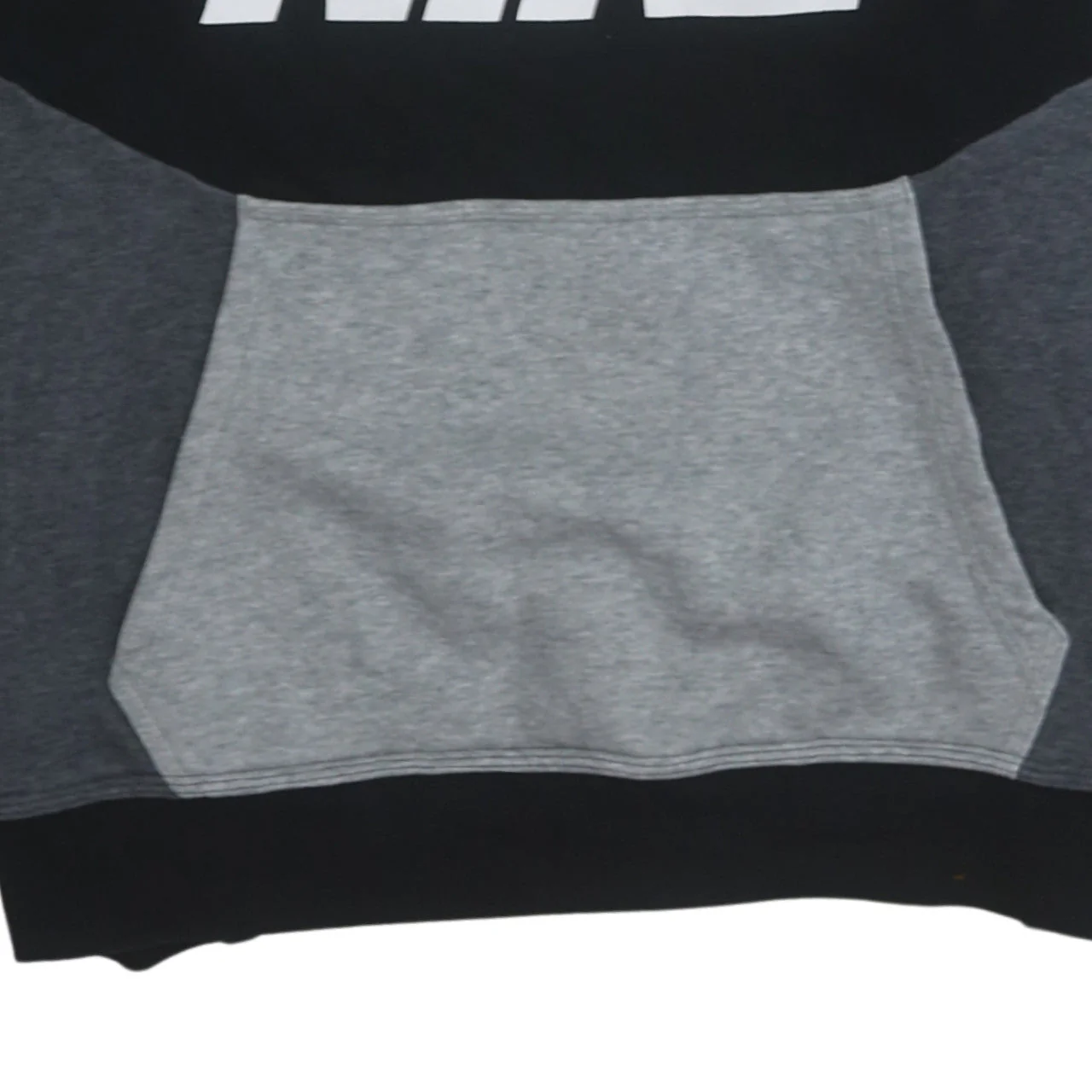 Nike Men's Black Medium Pullover Graphic Sweatshirt - Image 7