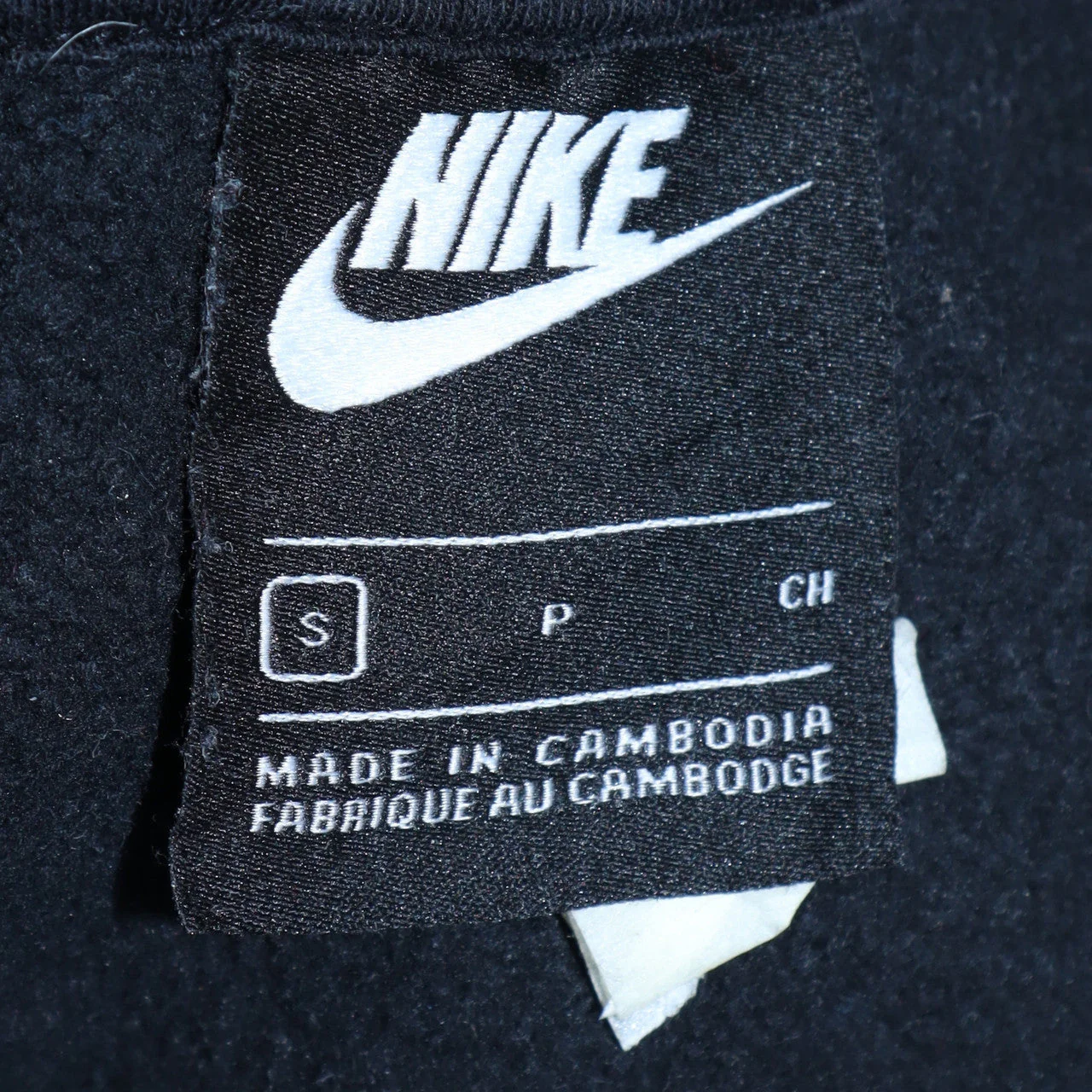 Nike Men's Black Pullover Hoodie Small Logo Sportswear Fleece - Image 5