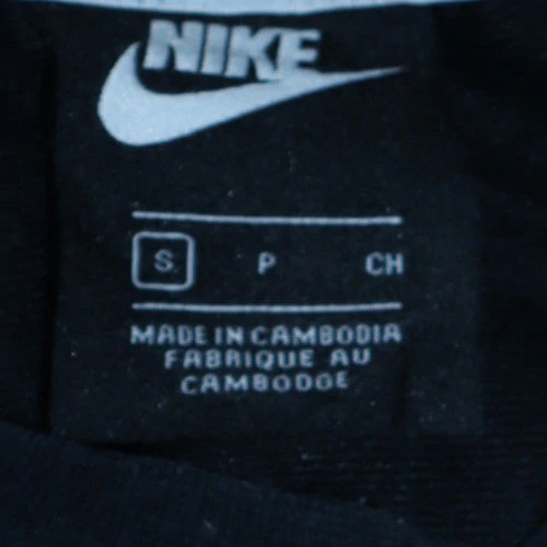 Nike Men's Black Small Pullover Sweatshirt with Logo Zip Pocket - Image 5