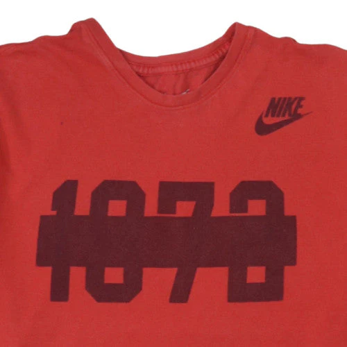 Nike Men's Red Graphic 1873 Athletic Cotton T-Shirt Size L - Image 8