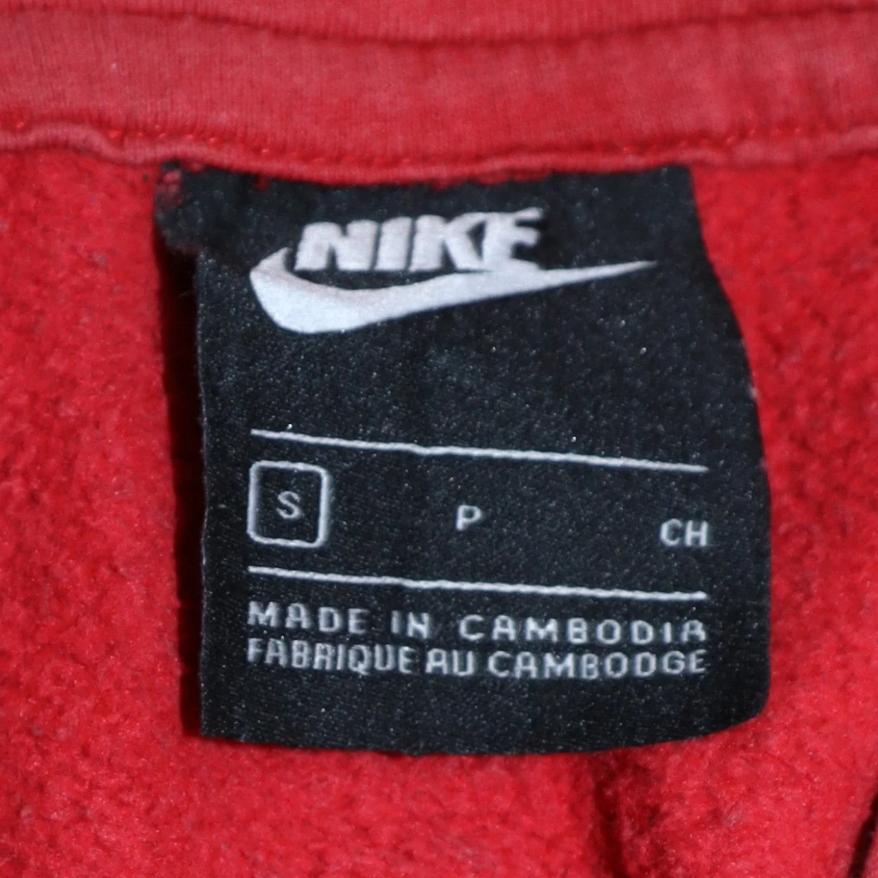 Nike Men's Red Pullover Hoodie Small Logo Fleece Sweatshirt - Image 5
