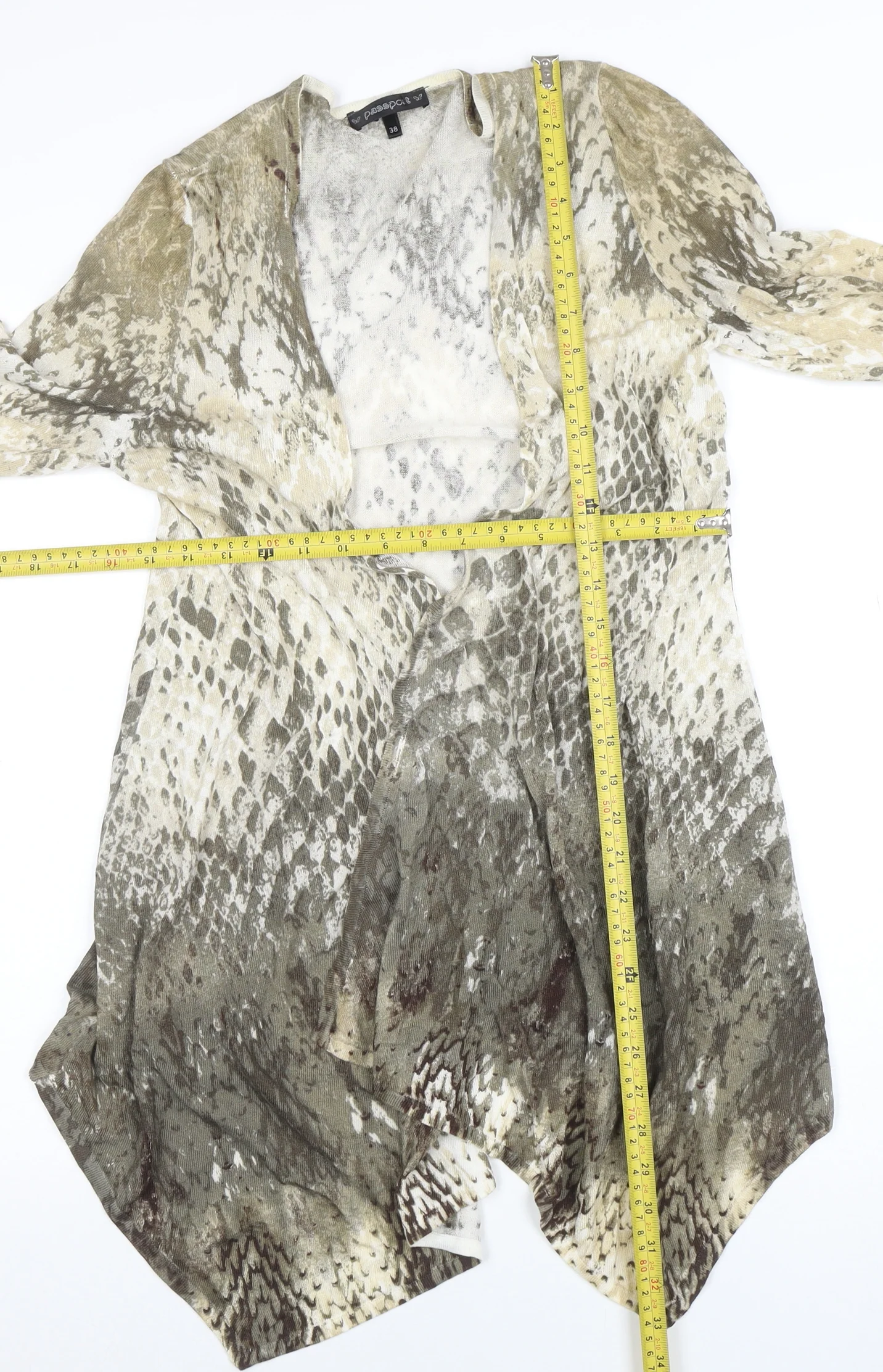 Passport Women’s Beige Snake Print Cardigan Size 10 Viscose Blend - Image 2
