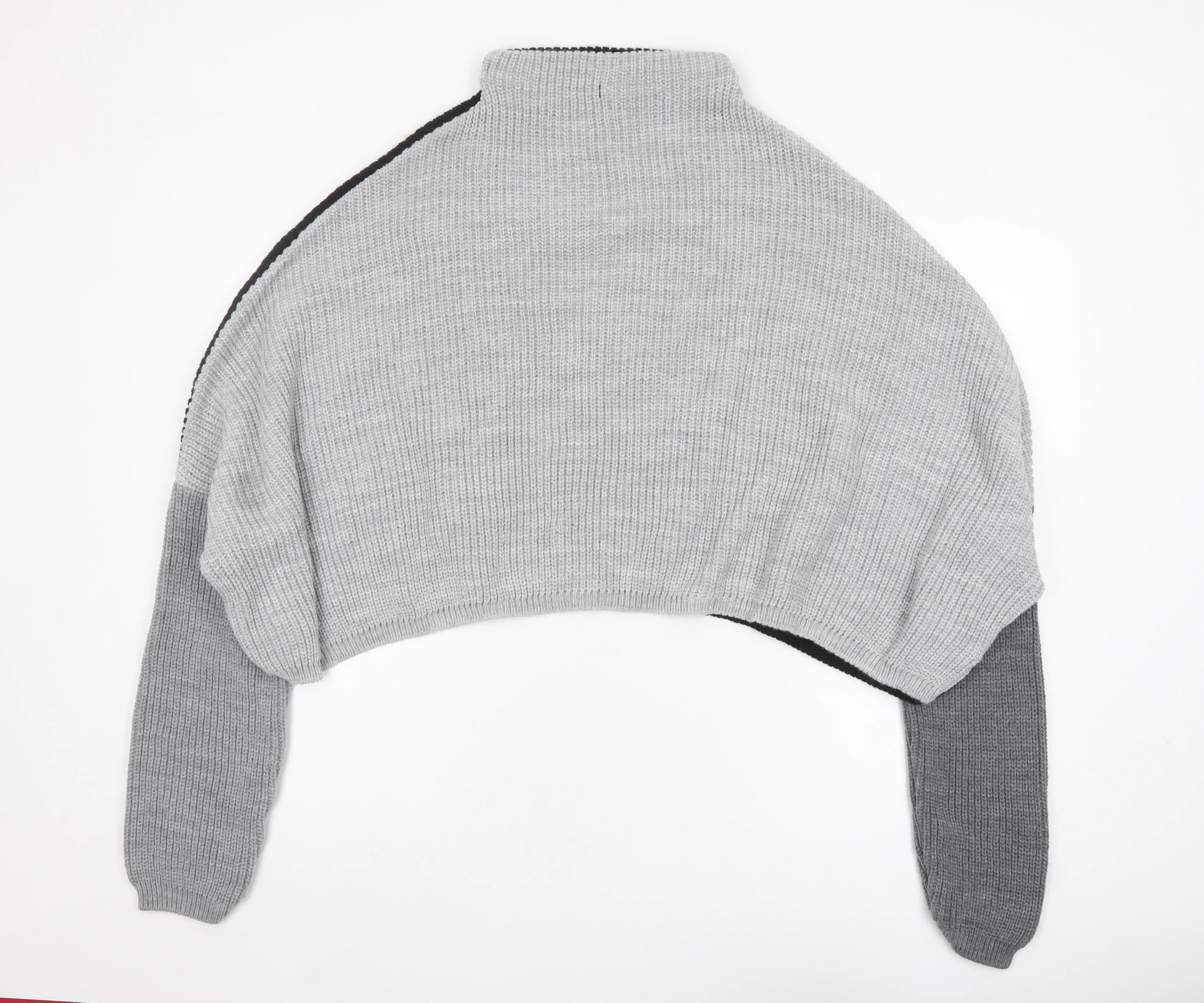 PrettyLittleThing Women Grey Black Knit Cropped Shrug Jumper M