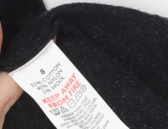 The White Company Women's Black V-Neck Cardigan Size 8 - Image 4