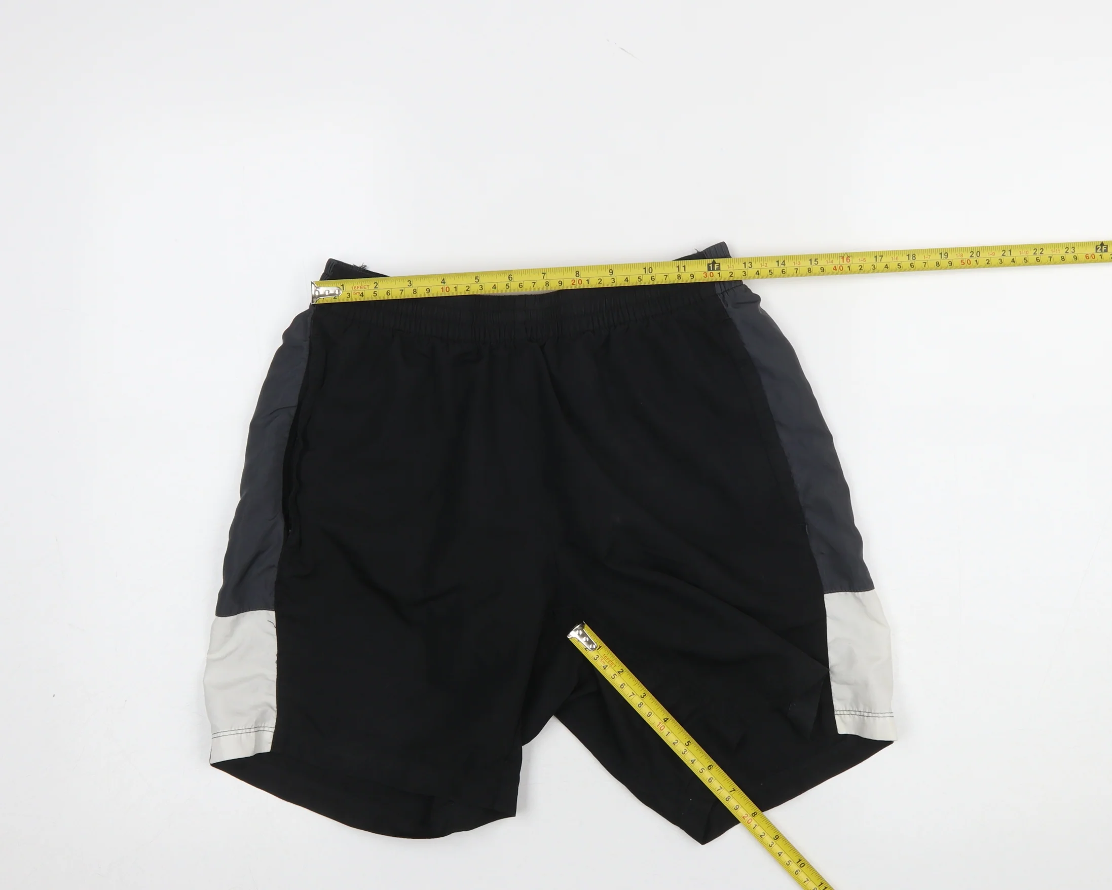 Umbro Men's Black Athletic Football Shorts Size S Quick Dry - Image 2